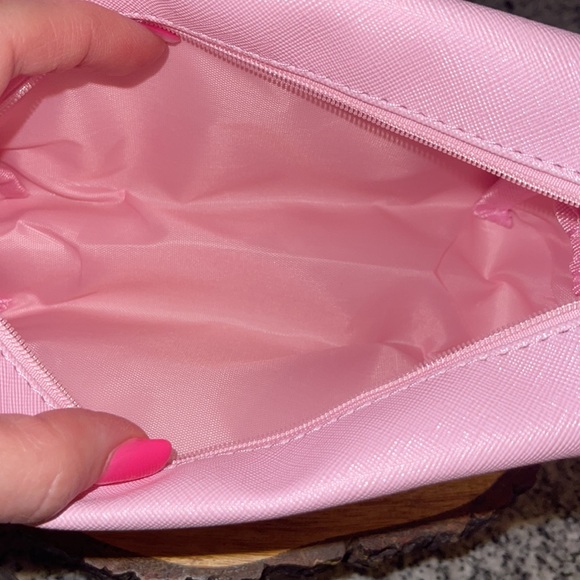 PREPPY Cosmetic Bag 💗 BRAND NEW - Baby Pink - NWT - Picture 4 of 6